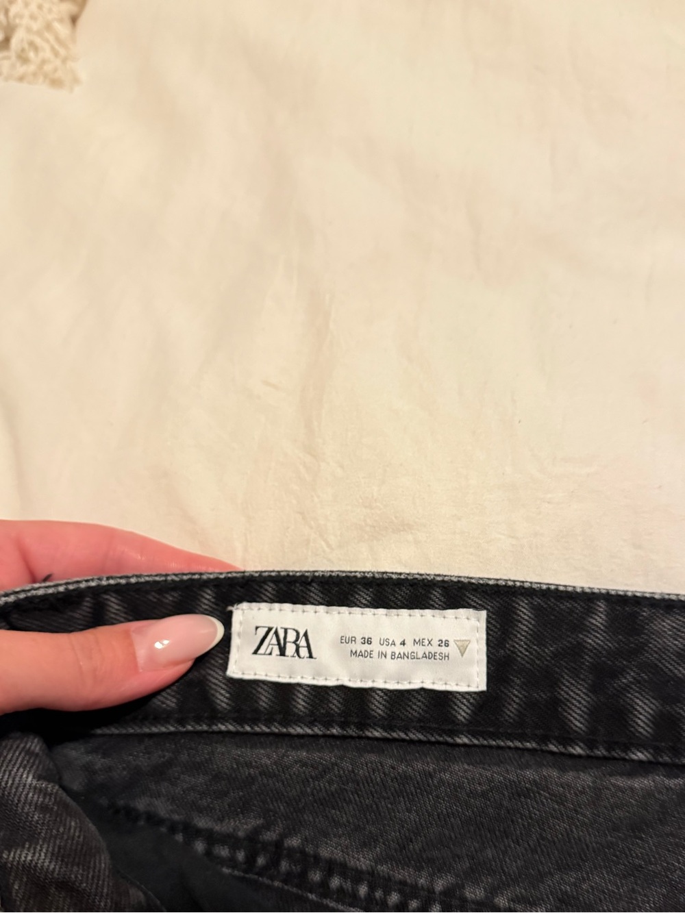 Zara Black Wide Leg mid Rise Jeans - Picture 2 of 2